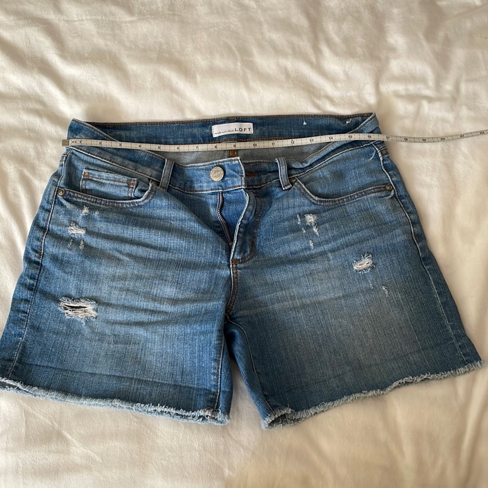 Anne Taylor Loft Jean Shorts